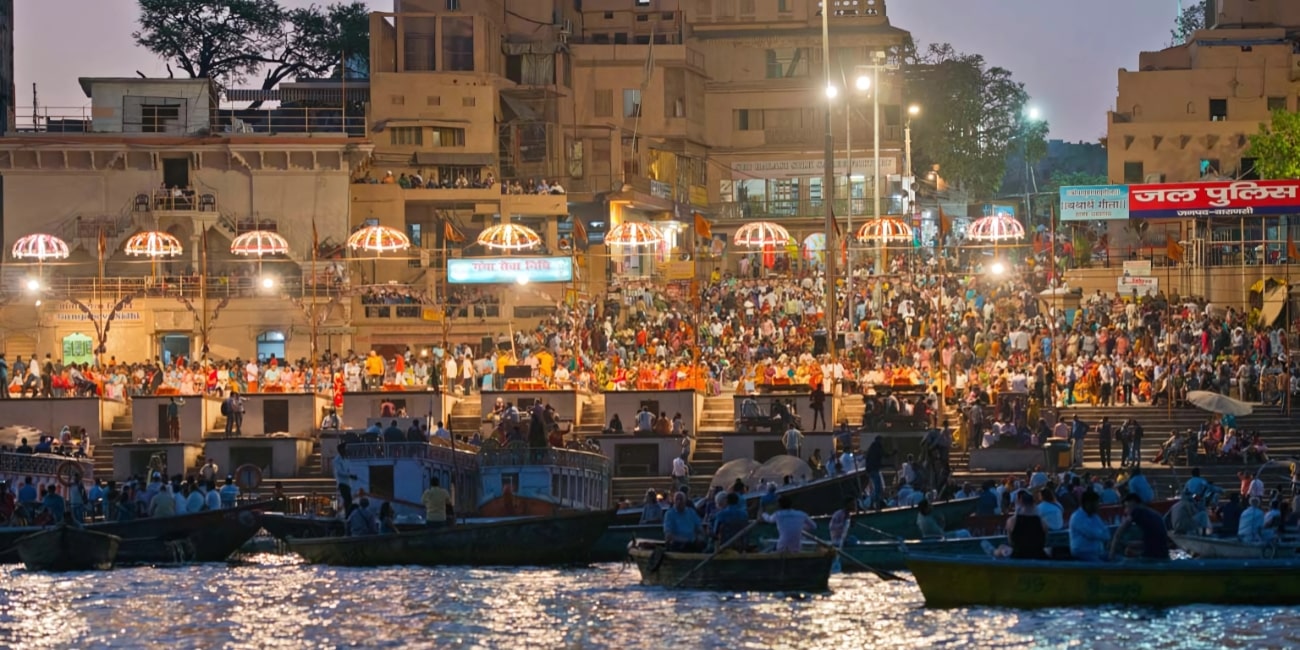 Evening Ganga Aarti At Varanasi Ghat
